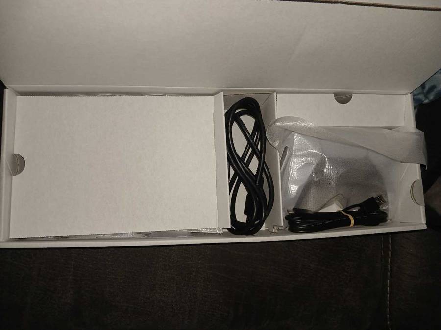 PS5 DISC EDITION IN PERFECT CONDITION