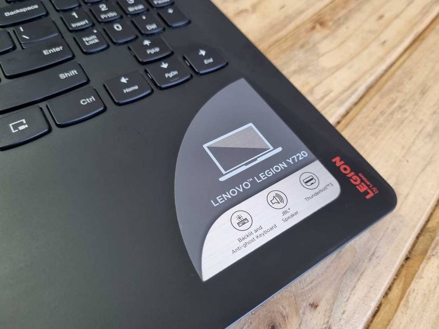 Lenovo Legion Y720 Core i7 - 7700HQ Gaming Laptop / 12GB DDR4 RAM/ 240GB SSD/ GTX 1060 6GB GPU/ FHD