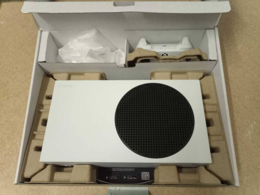 Xbox Series S 512GB Digital Gaming Console