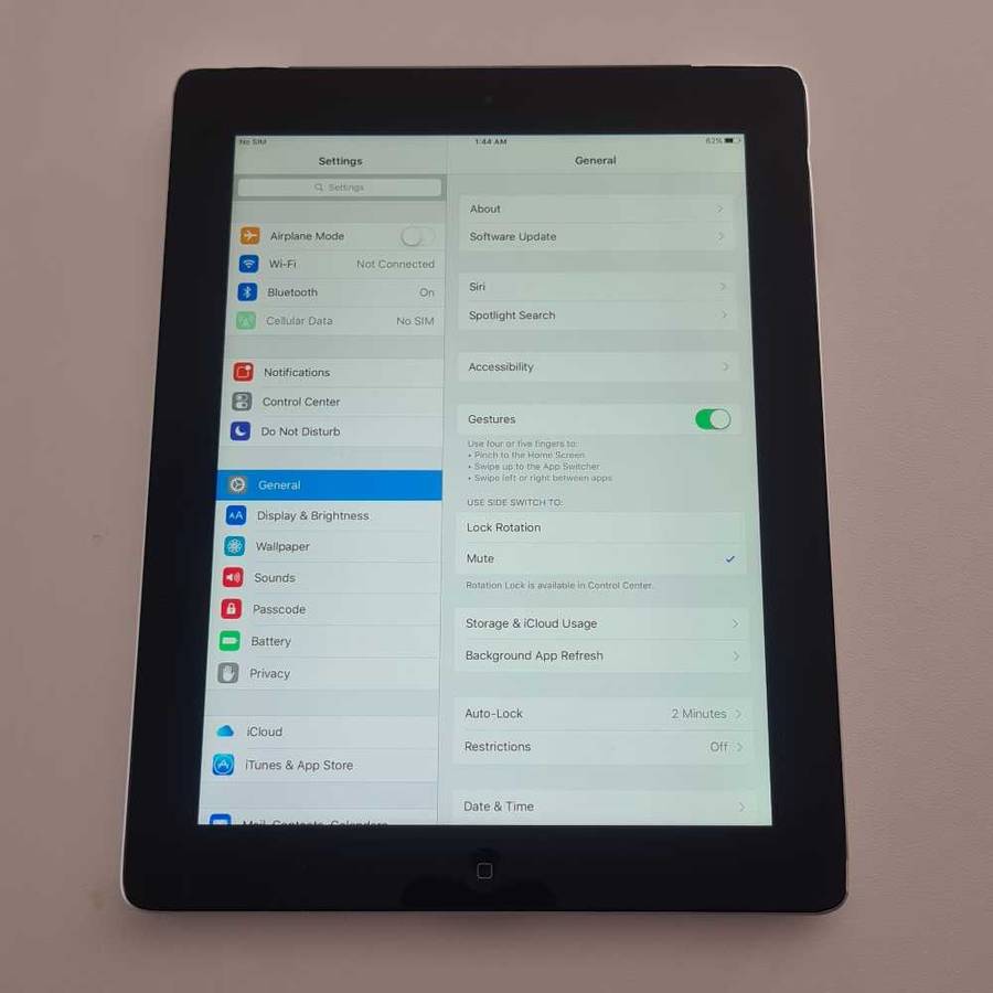 iPad MD367SO/A. 32GB. Cellular iPad