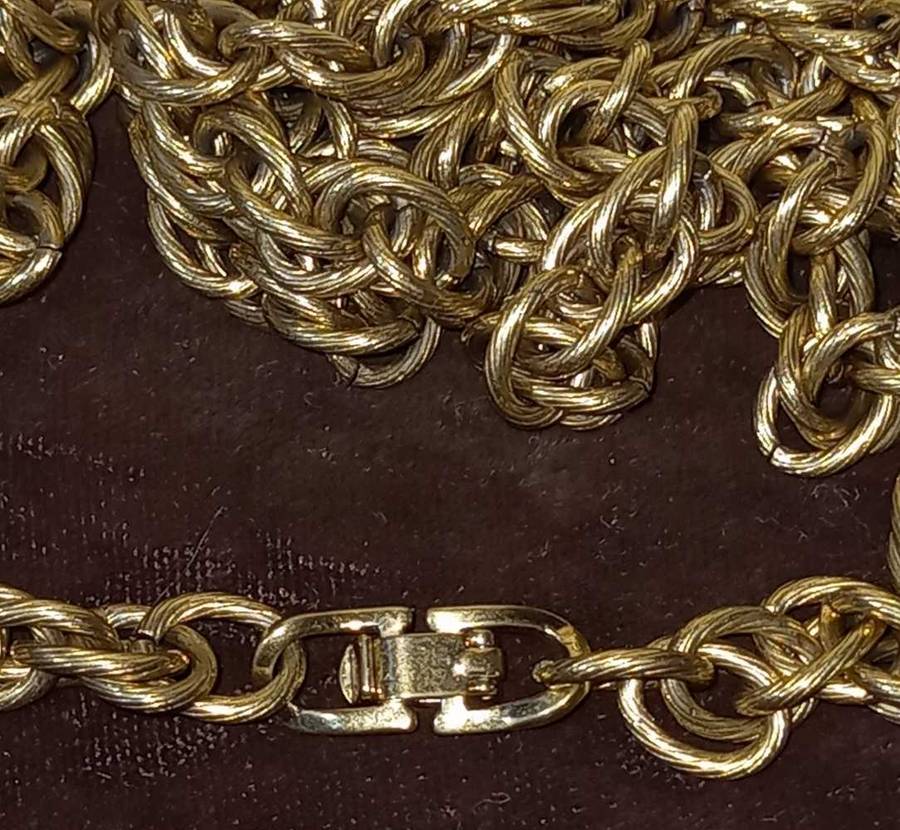 Gold Tone Chunky Chain with Beautiful Links