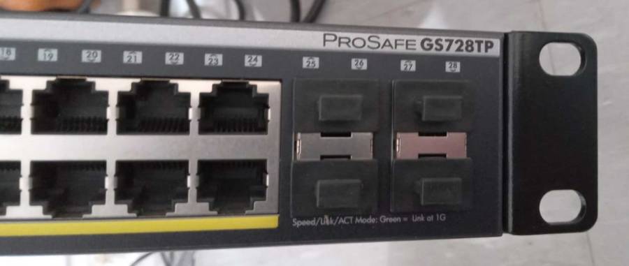 Netgear Prosafe 24-Port Gigabit Smart Switch with PoE and 4 SFP Ports GS728TP