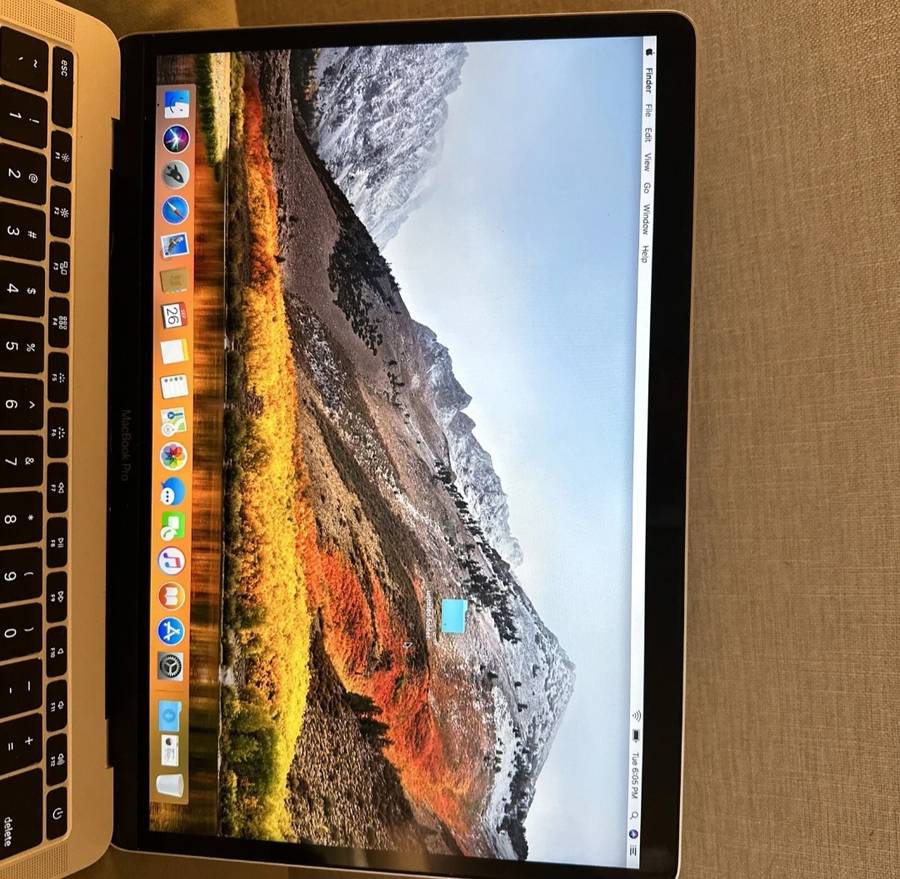 MacBook Pro 2017 non touchbar 8GB ram, 128GB ram, i5