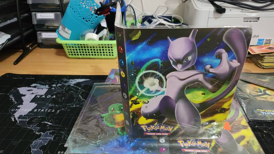 Pokemon trading card binder/file- 240 card