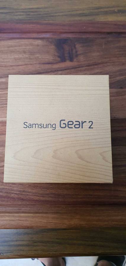Unused Samsung gear 2 smartwatch 100% working condition
