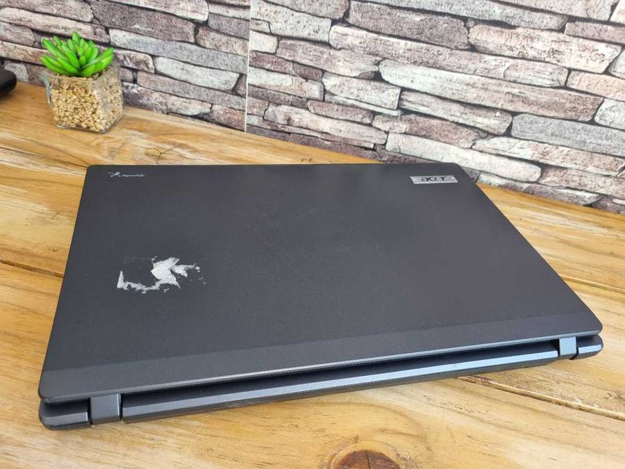 Acer Travel Mate Core i3 Business Spec Laptop/ 6GB RAM/ 320GB HDD/ Windows 10 Pro