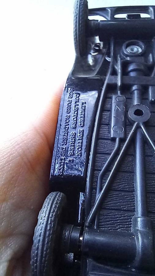 1932 Ford Roadster De Luxe ERTL