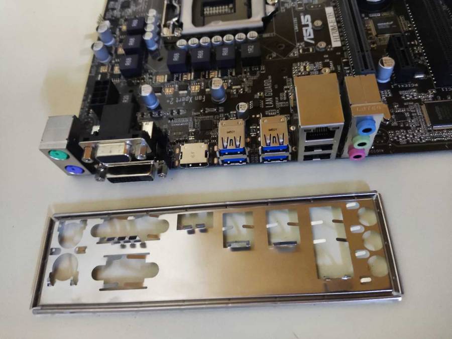 Asus H170M-ED3 Motherboard**Supports 6th gen and 7th gen CPU's**LGA1151**4 ram slots