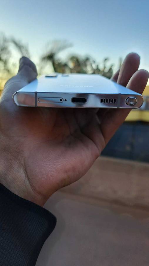 Samsung Galaxy S22 Ultra - Dual Sim 256GB