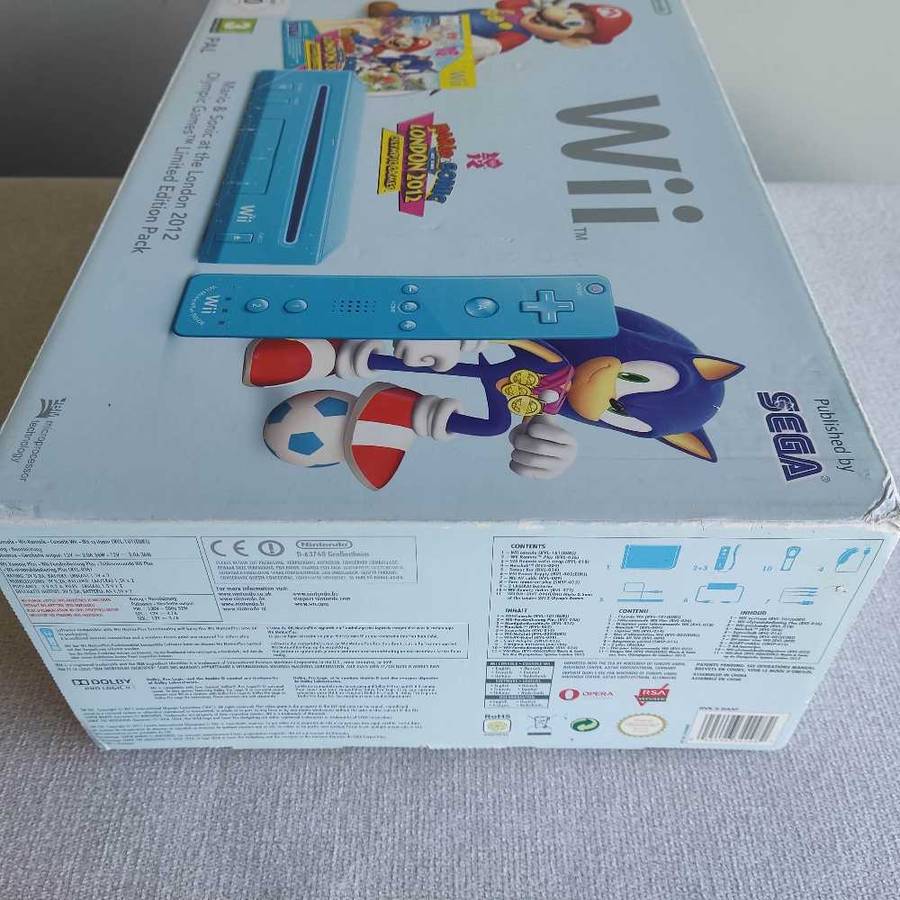 Nintendo Wii console Mario and Sonic at the London 2012 Olympic Games +box