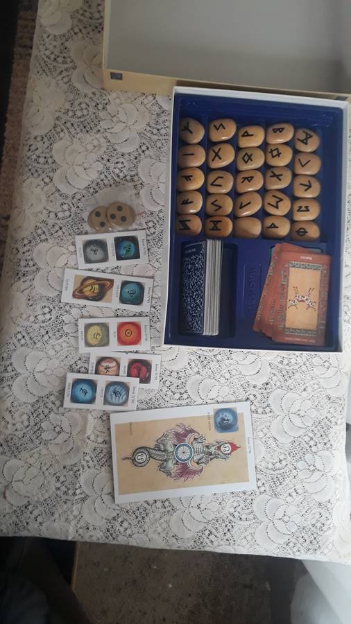 ASTROLOGY - LEARN, TAROT, RUNES, ICHING ECT ECT ECT!!! VERY LARGE COMPLETE SET!!!!