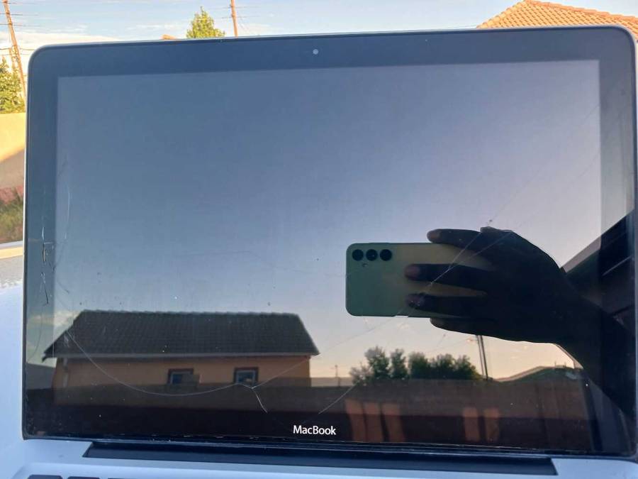 Late 2008 Apple Macbook 13.3