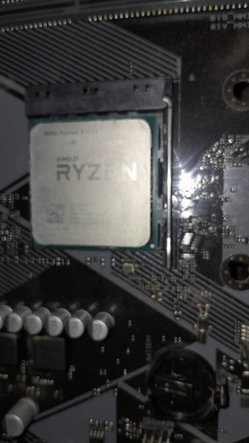Ryzen 3 processor and motherbord read description