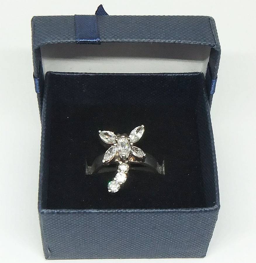 AN AWESOME SOLID STERLING SILVER DRAGONFLY RING WITH STUNNING FACETED CZ STONES PLUS GIFT BOX