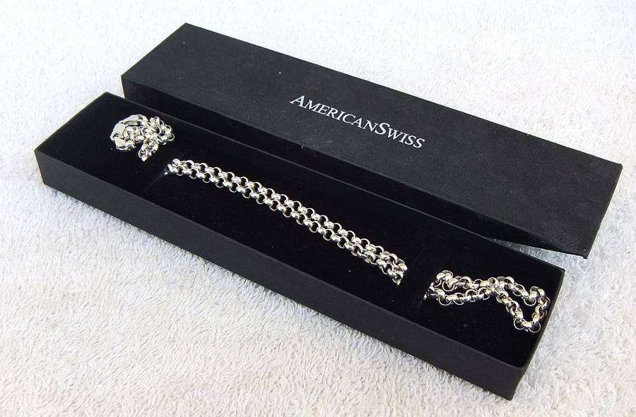 A HIGH QUALITY SOLID STERLING SILVER ROUND LINK NECKLACE IN AS NEW CONDITION - BOXED - UNWANTED GIFT