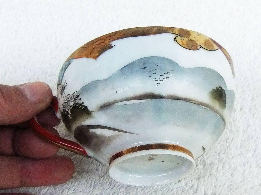 MUST SEE !! A MAGNIFICENT HIGHLY DETAILED VINTAGE SIGNED HAND PAINTED JAPANESE CUP AND SAUCER !!