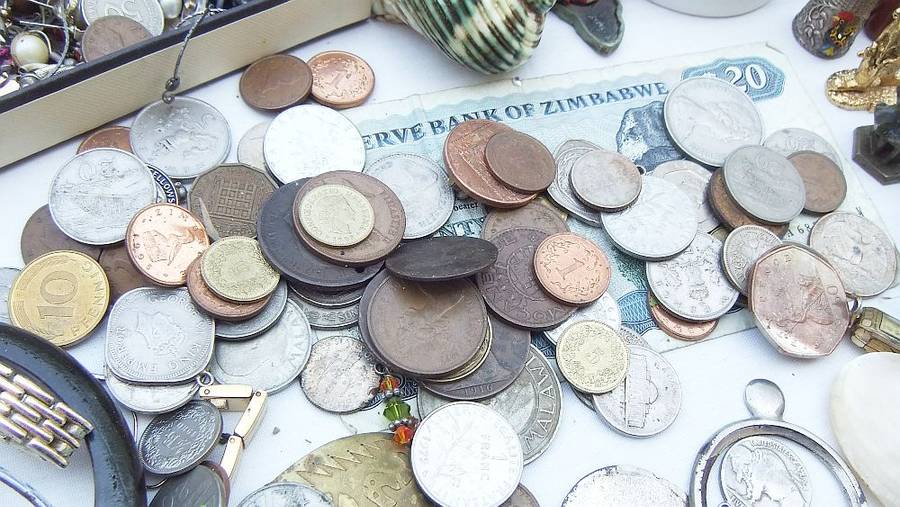 BITS AND BOBS , SPARES AND MORE ... OVER 70 COINS AND ALL SORTS OF USABLE THINGS !! BID FOR THE LOT