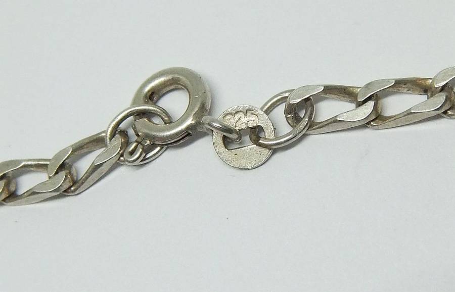 WOW !! A GREAT QUALITY SOLID STERLING SILVER NECKLACE WITH A FAT STERLING SILVER HEART PENDANT !!