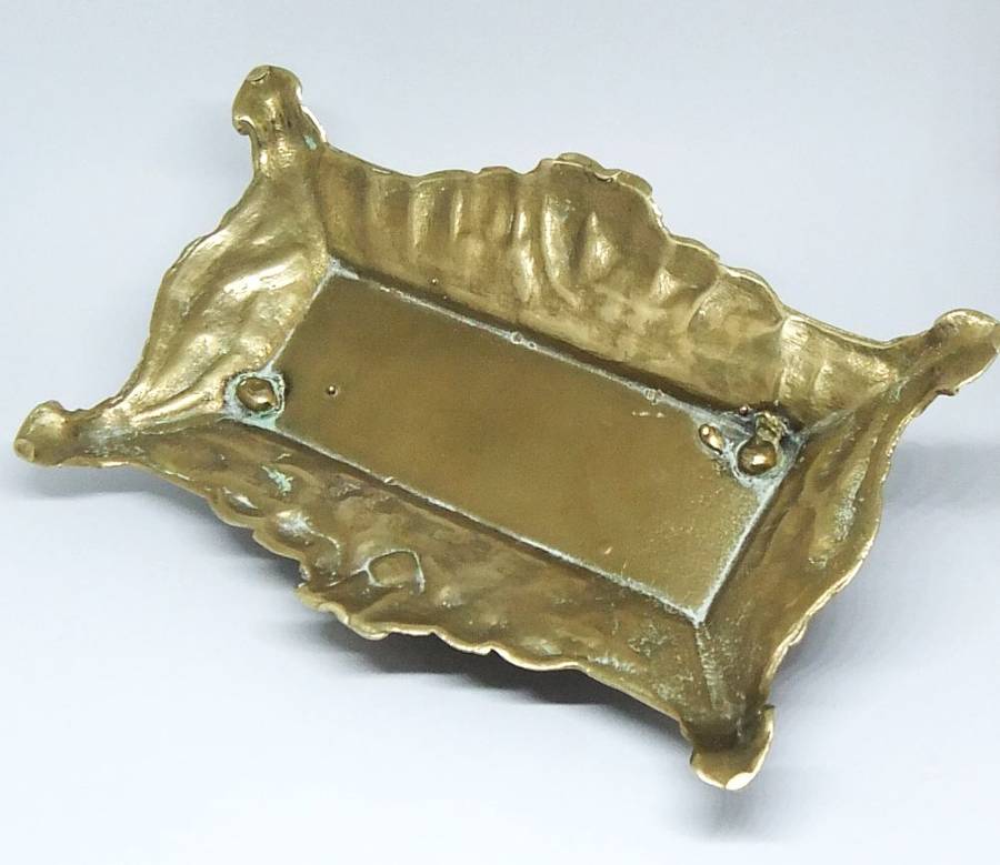 WOW !! A STUNNING OLD SOLID BRASS ART NOUVEAU STYLE STAMP SAFE IN EXCELLENT CONDITION !! DESKPIECE