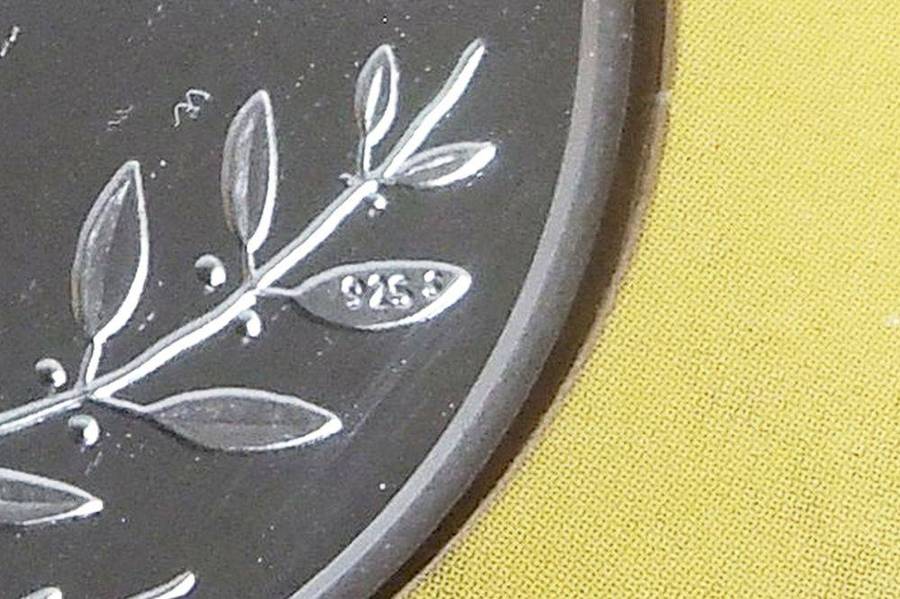 A limited edition 2001 solid sterling silver Nelson Mandela medallion by the Mint of Norway