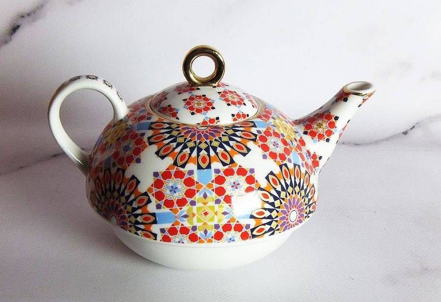 A colourful tea for one sized porcelain teapot made by Maxwell & Williams designer homeware