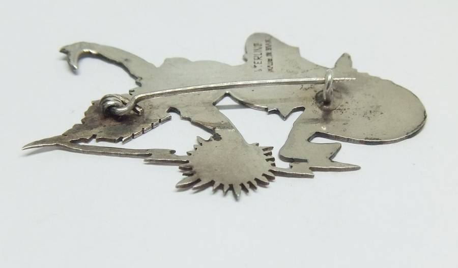 WOW !! A LARGE VINTAGE SOLID STERLING SILVER NIELO HINDU GODDESS BROOCH MADE IN SIAM ( THAILAND )