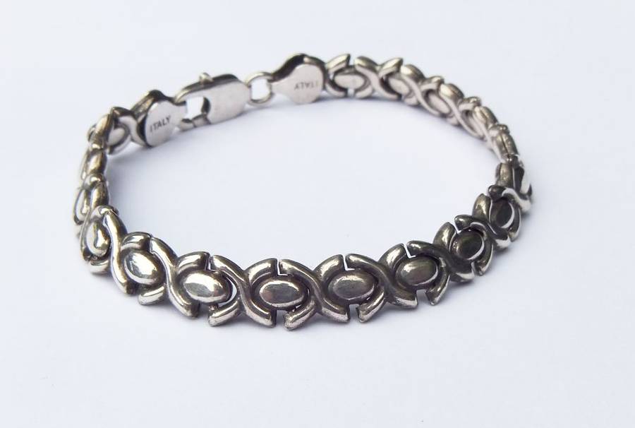 AN AWESOME VINTAGE ITALIAN STERLING SILVER BRACELET WITH EYE CATCHING PATTERN - EXCELLENT CONDITION