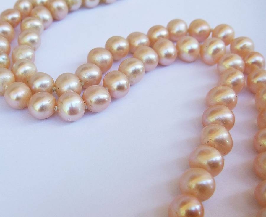 MUST SEE !! AN ELEGANT VINTAGE STYLE GENUINE FRESHWATER PEARL NECKLACE WITH MAGNETIC CLASP !! WOW