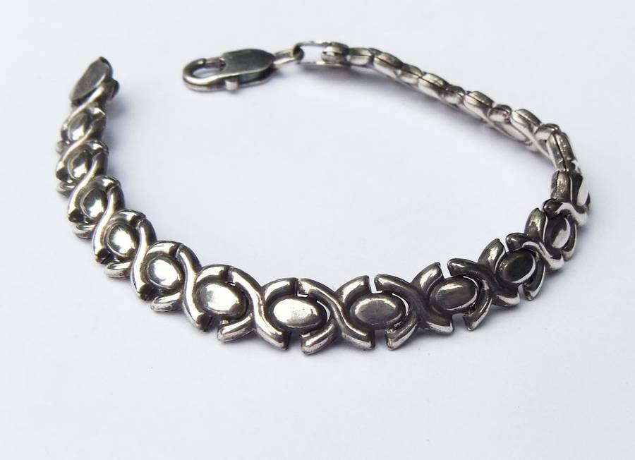 AN AWESOME VINTAGE ITALIAN STERLING SILVER BRACELET WITH EYE CATCHING PATTERN - EXCELLENT CONDITION