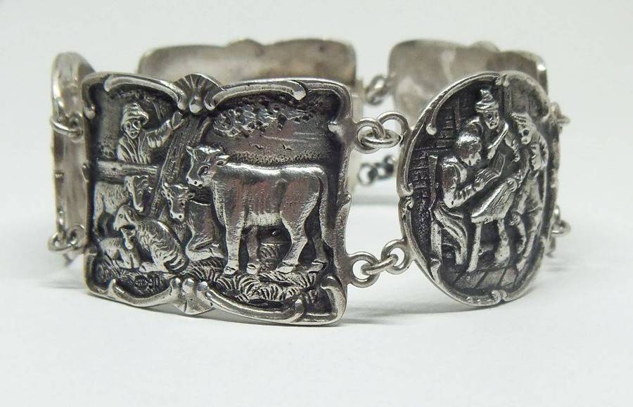 A stunning detailed old heavy quality silverplate bracelet by H.Hooijkaas of the Netherlands