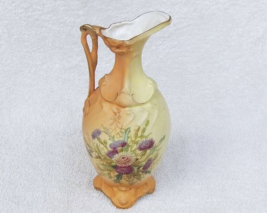 A RARE ANTIQUE VICTORIAN ERA ART NOUVEAU PATTERN EWER FORM BLUSHWARE VASE