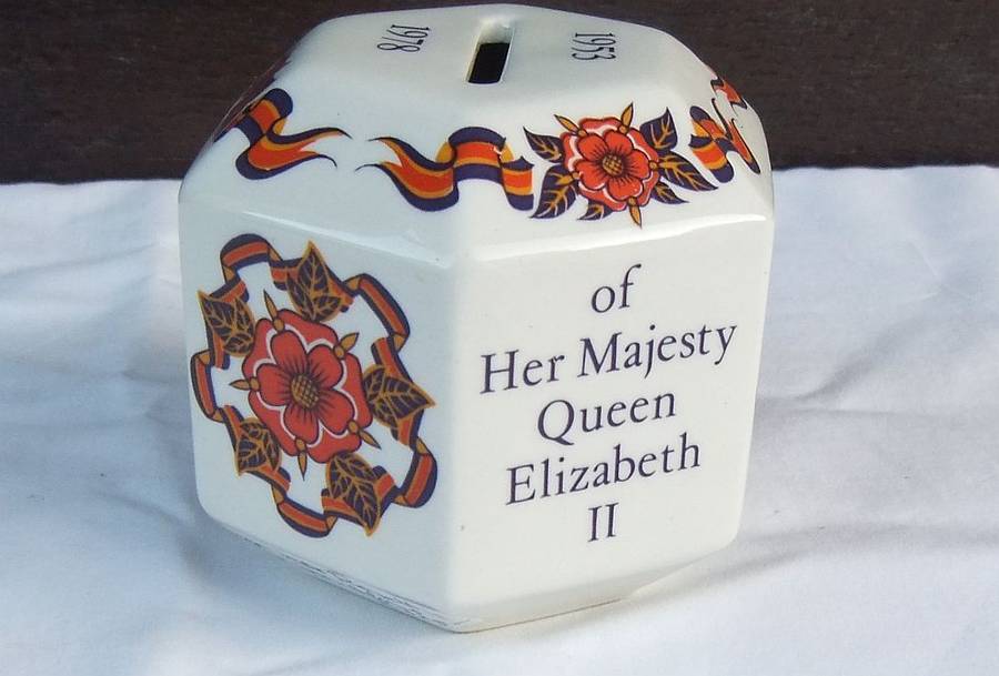TOO SWEET !! THREE VINTAGE MONEY BOXES - TIN METAL , ROYAL COMMEMORATIVE AND A 1977 PADDINGTON