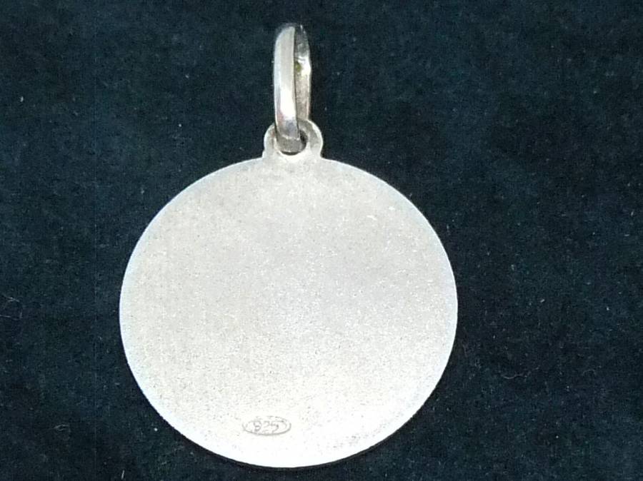 A VINTAGE SOLID STERLING SILVER ""SCORPIO"" STAR SIGN PENDANT - ZODIAC 13
