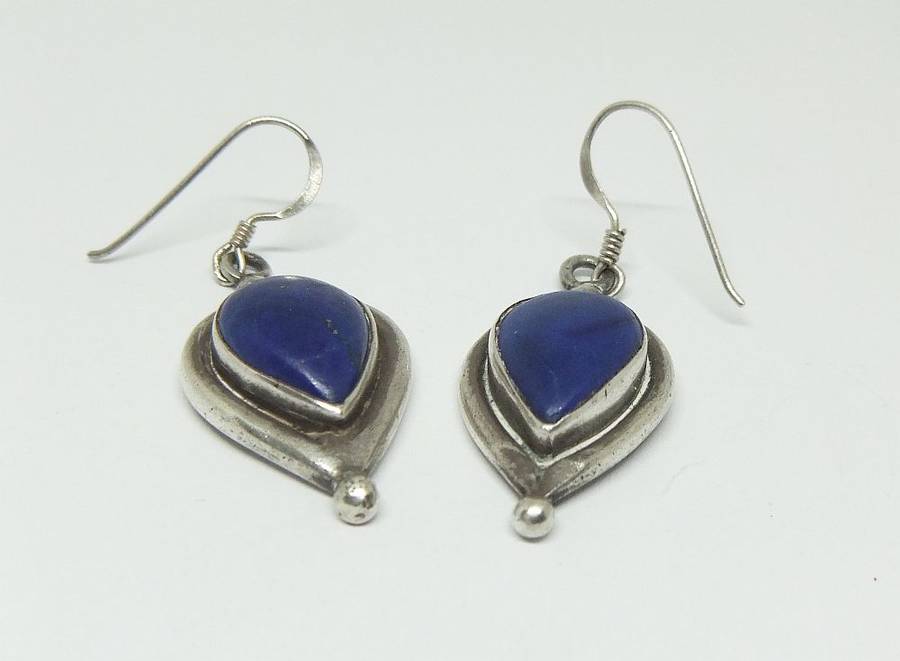 WOW !! A HEAVY QUALITY PAIR OF STERLING SILVER EARRINGS SET WITH CABOCHON LAPIS LAZULI STONES !!