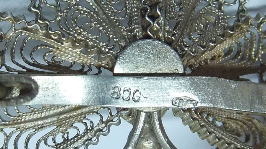 AN INTRICATELY DETAILED OLD "800" SILVER BUTTERFLY BROOCH MADE IN ITALY