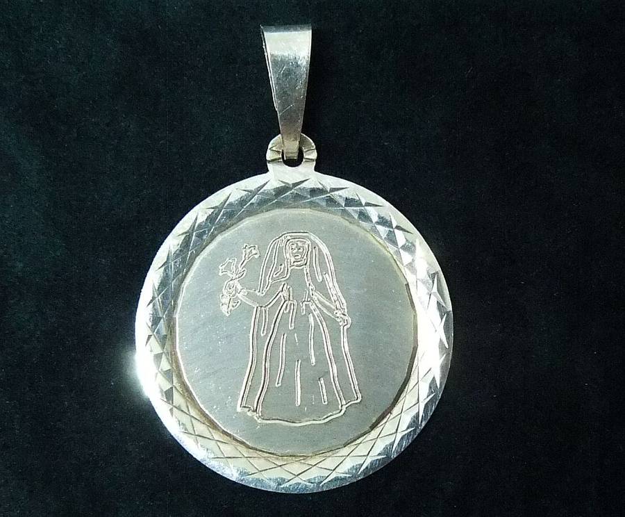 A VINTAGE SOLID STERLING SILVER "" VIRGO "" STAR SIGN PENDANT - ZODIAC 27