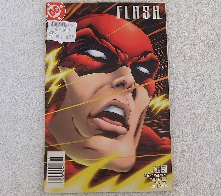 DECEMBER 1997 DC COMICS - THE FLASH #132 - PRELOVED - FREE COMBINING