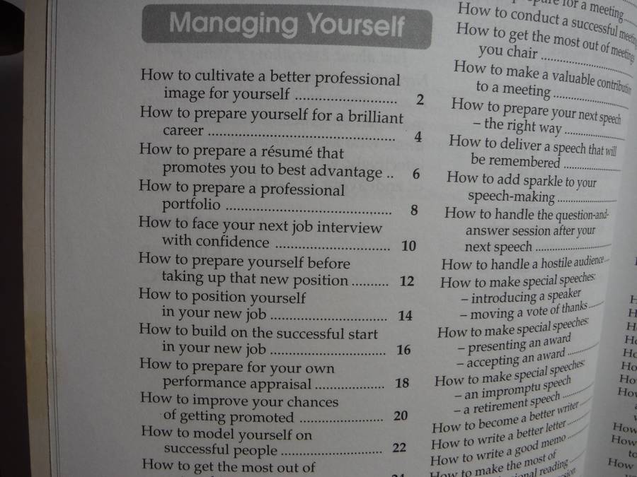 Just About Everything a Manager Needs to Know - Paperback - Neil Flanagan
