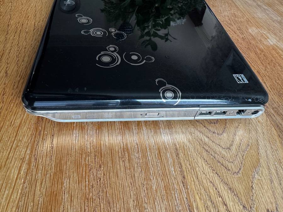 HP Pavilion DV4-2049WM 14.1'' AMD Dual Core 2.6Ghz 500GB HDD 4GBRAM PLEASE READ!!!