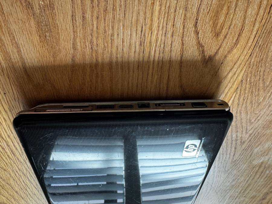 HP Pavilion DV4-2049WM 14.1'' AMD Dual Core 2.6Ghz 500GB HDD 4GBRAM PLEASE READ!!!