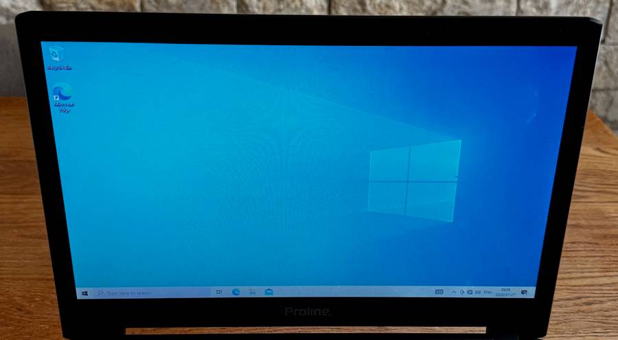 Proline W955AU 15.6" Laptop, Intel Core i5 5200U 2.20GHz, 4GB DDR4 RAM, 500GB HDD