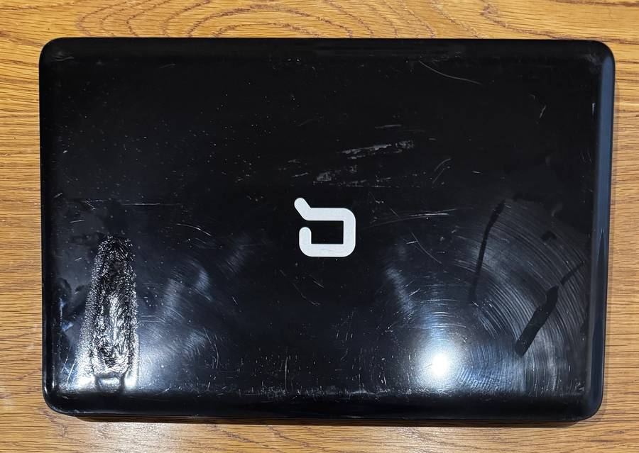 HP Compaq Presario CQ58-200EI 15.", Intel Celeron B830 1.8GHz, NO RAM, NO HDD PLEASE READ!!!