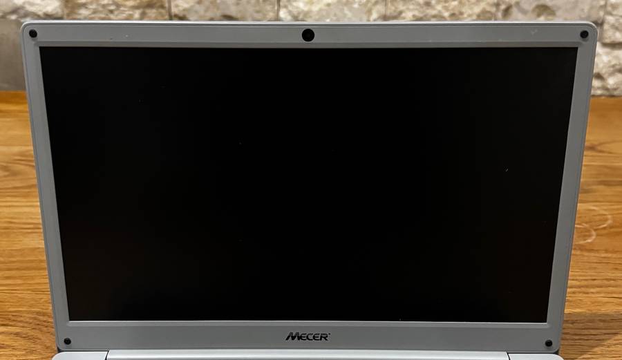 Mecer Wizard 2.0 CA14D01 14", Intel Celeron N3350 1.1GHz, 4GB RAM, PLEASE READ!!!