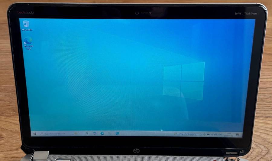 HP Envy SleekBook 4 14", Intel Core i5-3317U 1.70GHz, 8GB RAM, 1TB HDD, PLEASE READ!!!
