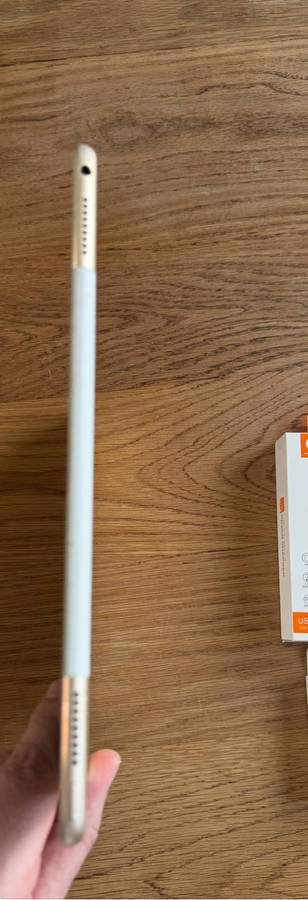 IPAD PRO 12.9 1st GEN 128GB, WIFI / CELLULAR GOLD