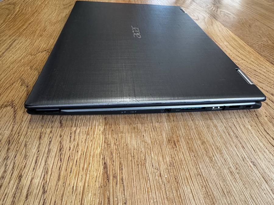 Acer Spin 3 SP314-51-38XK Intel Core i3-8130U 4GB DDR4 RAM PLEASE READ!!!