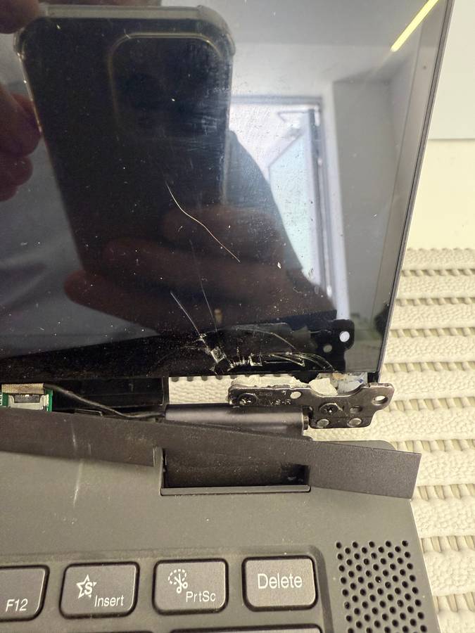 Lenovo Flex 5 Intel® Core i3-1115G4 8GB RAM and 512GB SSD Storage Laptop PLEASE READ!!!