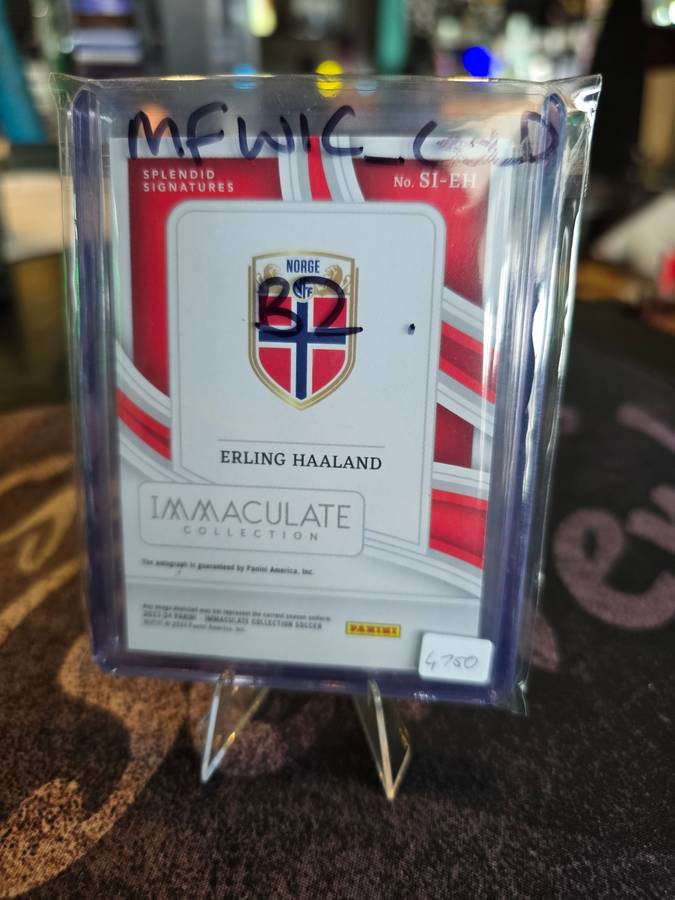 2023-24 Panini Immaculate Soccer Erling Haaland (Norway) Auto 85/99