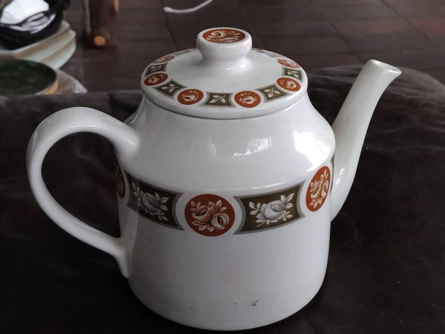 Vintage Midwinter Stylecraft Cameo Coffee Tea Pot Design John Russell