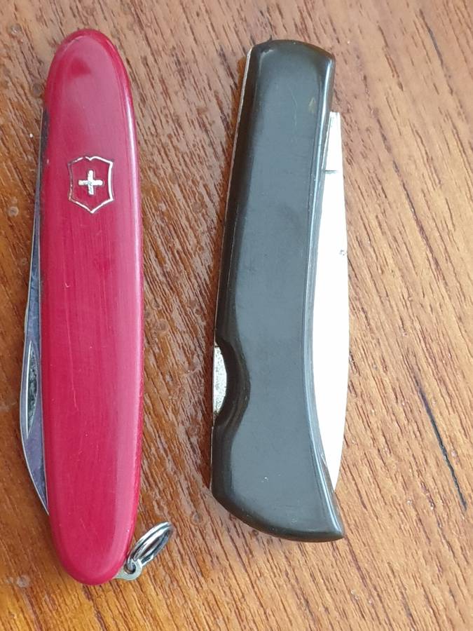 Swiss Victorinox and Imperial Ireland pocket knives